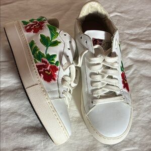 Stokton Floral Embroidered all leather White Sneakers size 35 made in Italy